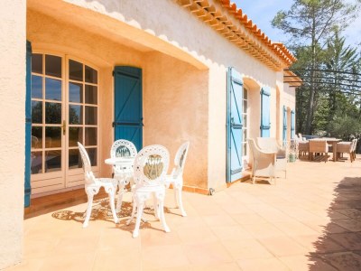 Holiday house Schönes Ferienhaus in Lorgues - Outdoor photo 5