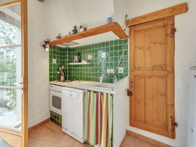 Holiday house Holiday Home in Tautavel near Gorges & Museum - Features photo 10