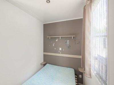 Chalet Mobile Home in Saint Jean near Sea Beach - Features photo 10