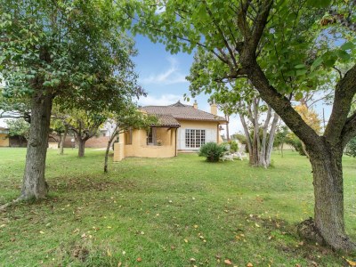 Holiday house Beautiful holiday home in Ardea with garden - Outdoor photo 8