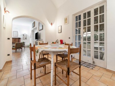 Holiday house Beautiful holiday home in Ardea with garden - Features photo 14