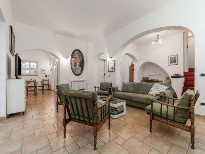 Holiday house Beautiful holiday home in Ardea with garden - Features photo 15