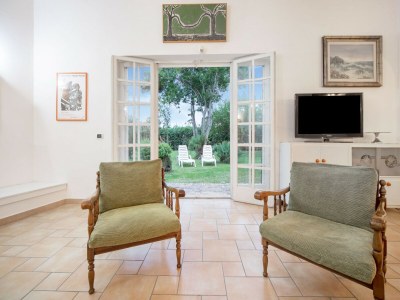 Holiday house Beautiful holiday home in Ardea with garden - Features photo 16