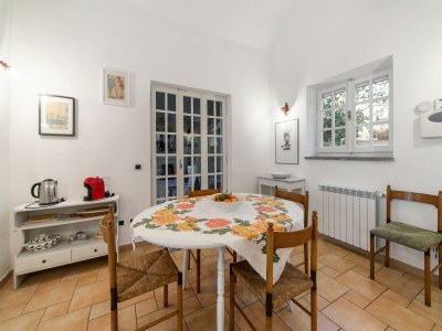 Holiday house Beautiful holiday home in Ardea with garden - Features photo 23