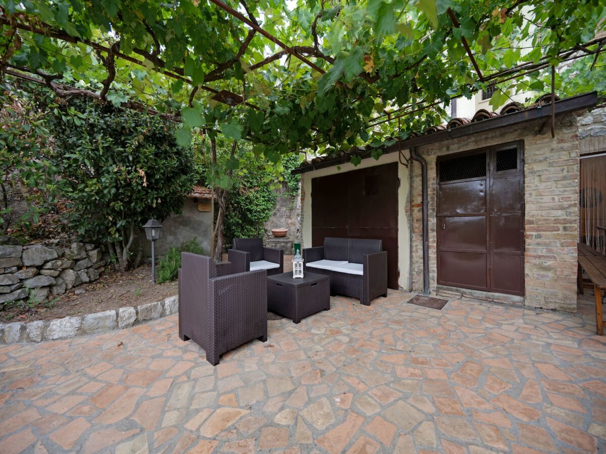 Cottage Mansion in Prodo near Lake Bolsena - Outdoor photo 2