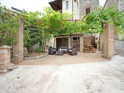 Cottage Mansion in Prodo near Lake Bolsena - Outdoor photo 4