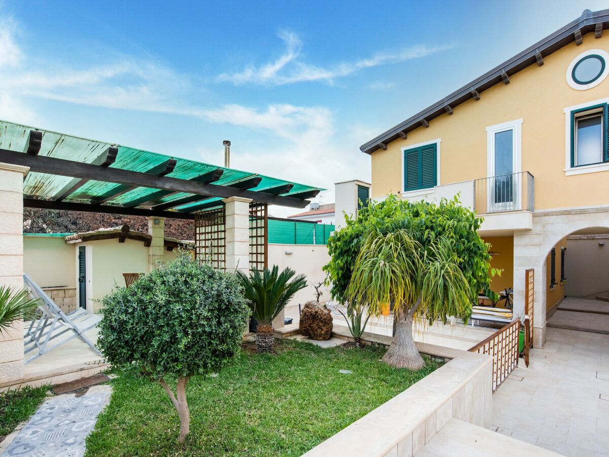 Apartment Chic Apartment by Reitani Beach - Outdoor photo 4