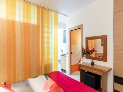 Apartment Chic Apartment by Reitani Beach - Features photo 6