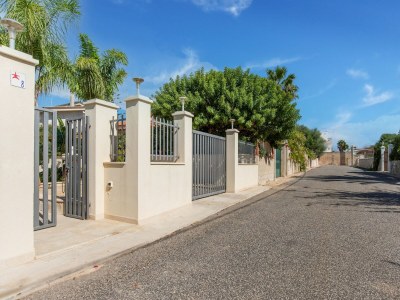 Apartment Chic Apartment by Reitani Beach - Features photo 17