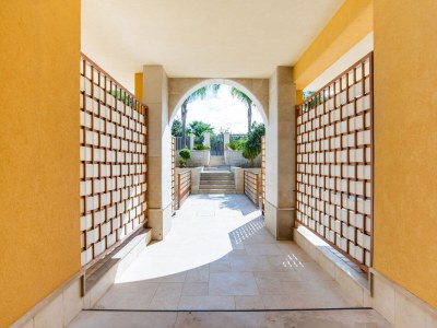 Apartment Chic Apartment by Reitani Beach - Features photo 18