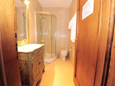 Villa Rustic Elegance Near Florence - Features photo 34