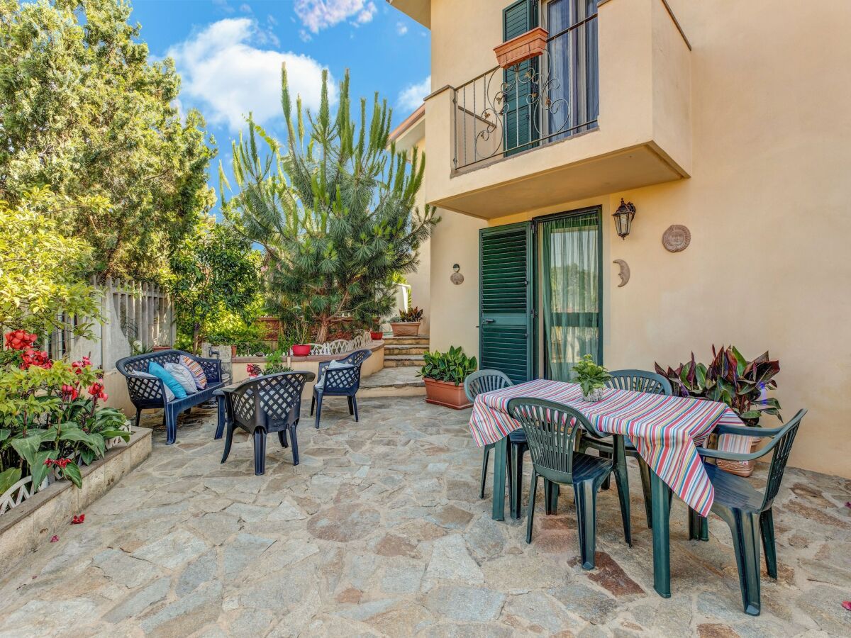 Apartment Belvilla by OYO CASA MELIS - Outdoor photo 2