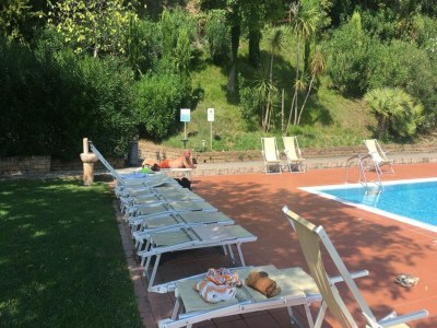 Apartment Holiday home in Padenghe sul Garda - Outdoor photo 6