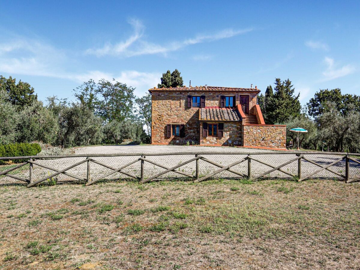 Farmhouse Rustic Tuscan Stonehouse - Outdoor photo 2