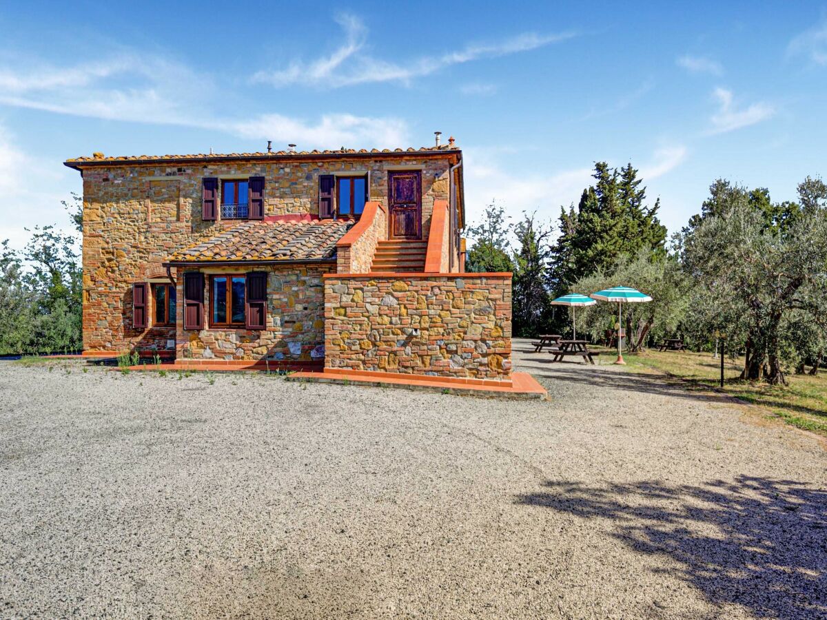 Farmhouse Rustic Tuscan Stonehouse - Outdoor photo 3