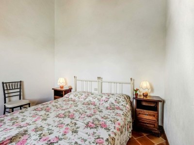 Farmhouse Rustic Tuscan Stonehouse - Features photo 18