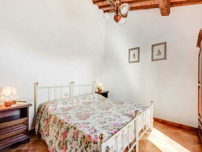 Farmhouse Rustic Tuscan Stonehouse - Features photo 33