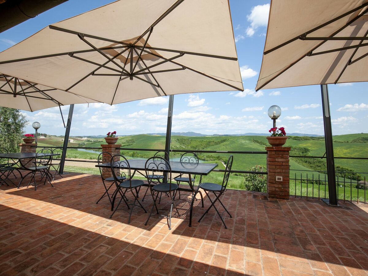 Apartment Peccioli Family Retreat w/ Fun - Outdoor photo 2