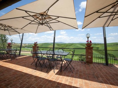 Apartment Peccioli Family Retreat w/ Fun - Outdoor photo 2