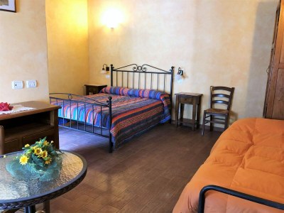 Farmhouse Farmhouse in Apecchio with Pool & Spa - Features photo 13