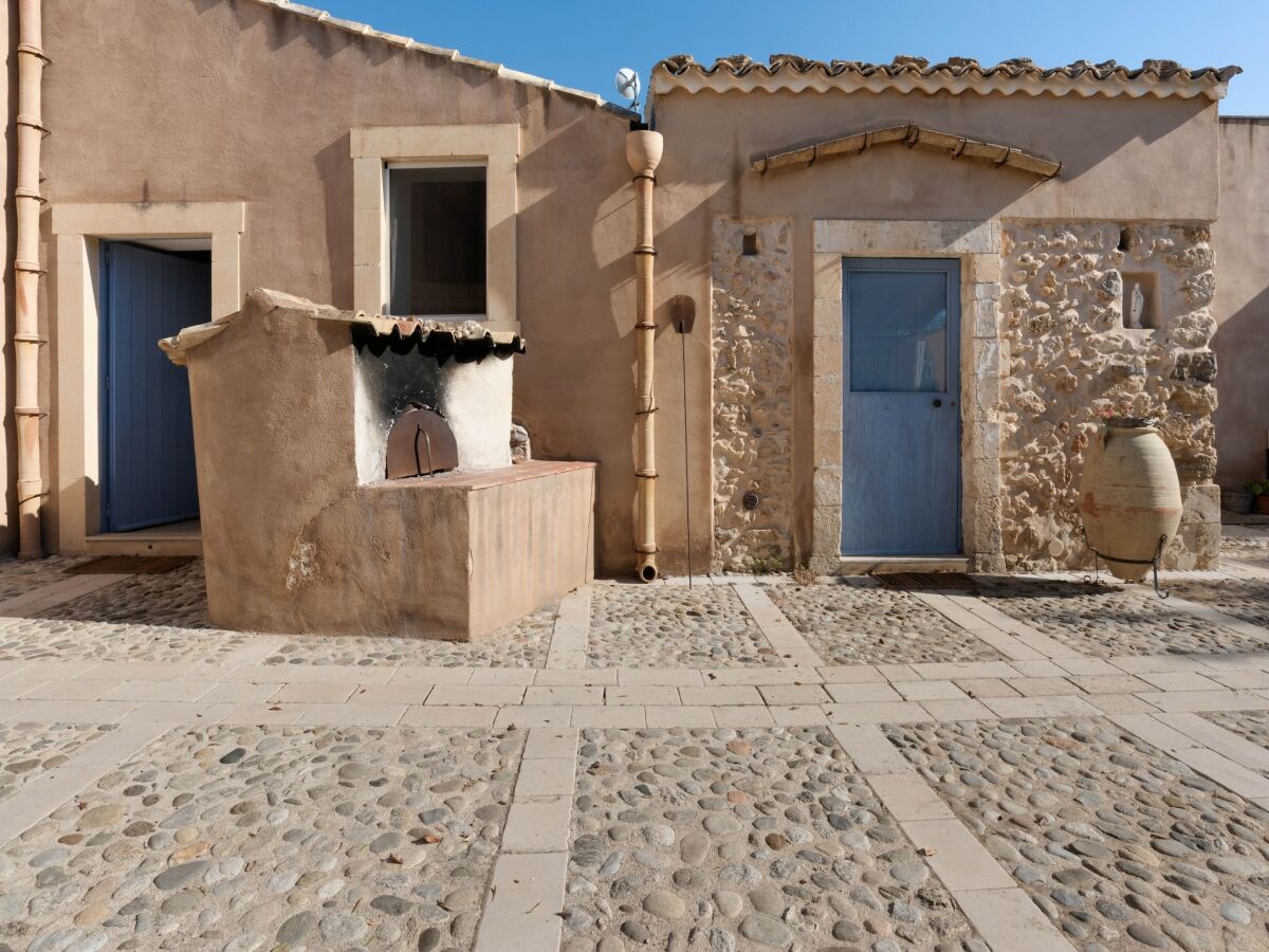 Farmhouse Farmhouse in Noto with Pool and Garden - Outdoor photo 5