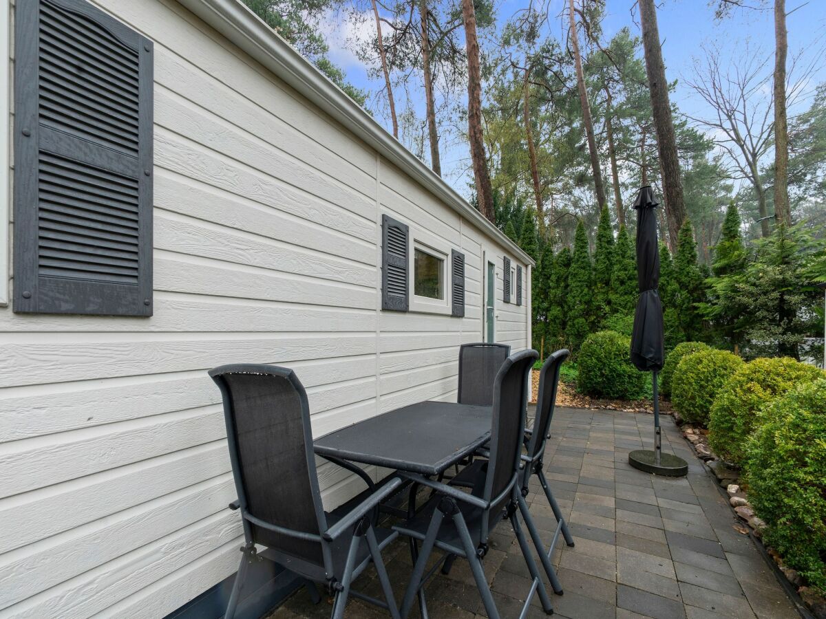 Chalet Schönes Ferienchalet in Emst mit Garten - Outdoor photo 3