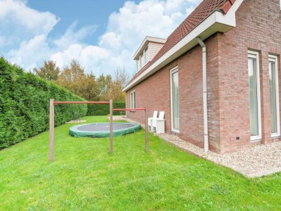 Holiday house Ferienhaus in Zeewolde am Wald - Outdoor photo 8