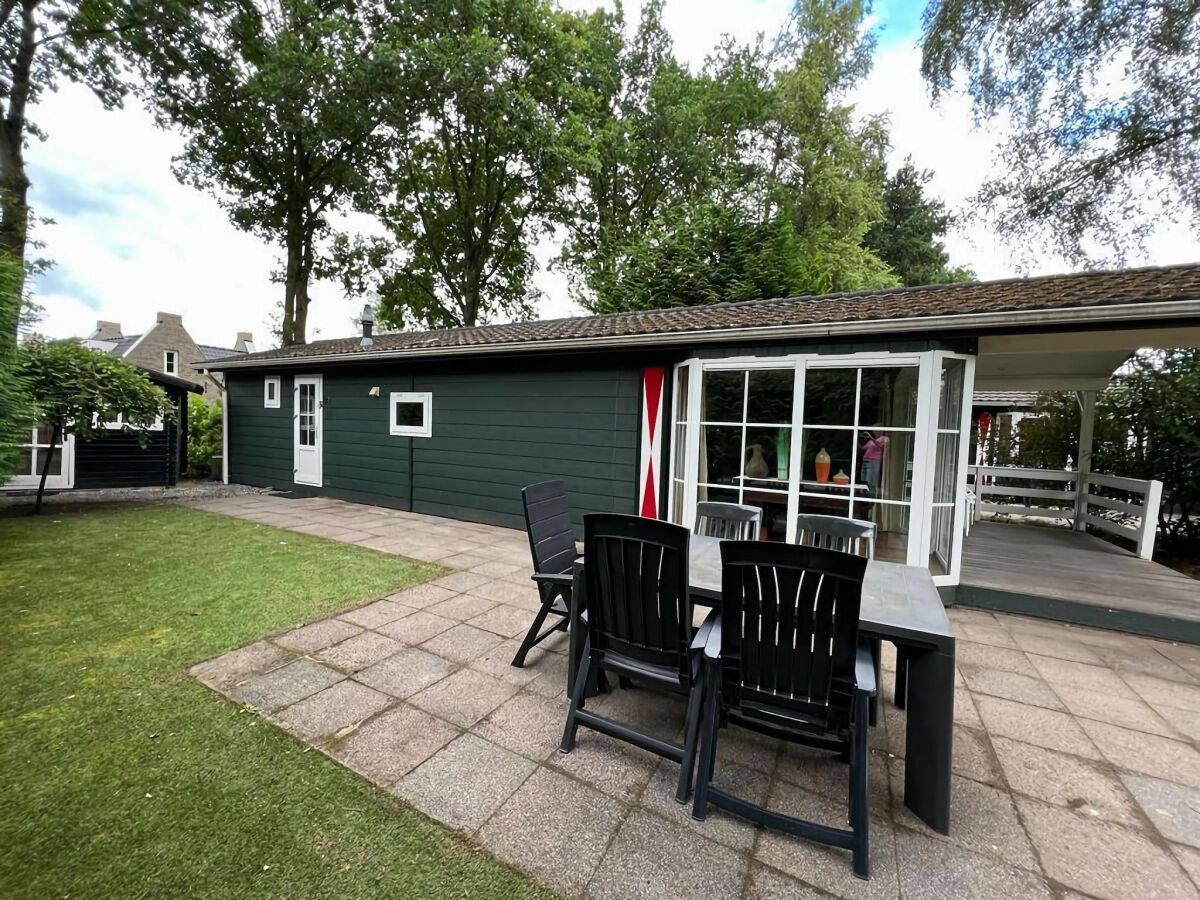 Holiday house Chalet in Voorthuizen with indoor pool - Outdoor photo 3