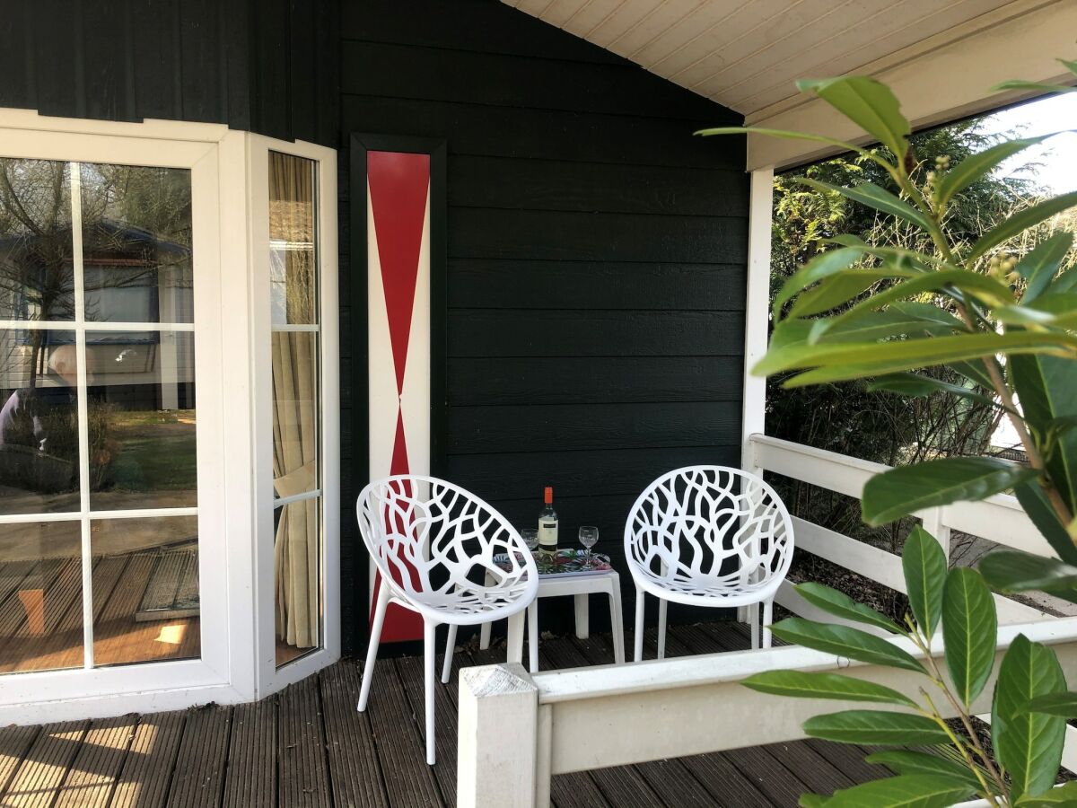 Holiday house Chalet in Voorthuizen with indoor pool - Outdoor photo 4