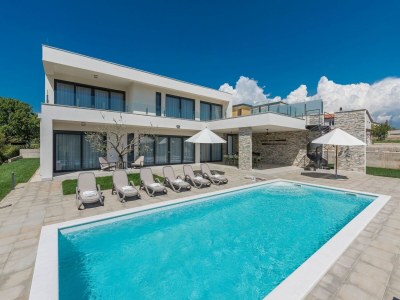 Holiday house Villa in Novigrad mit Pool und Meerblick - Outdoor photo 4