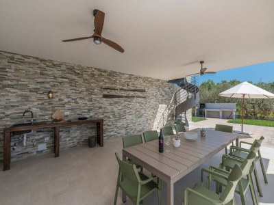 Holiday house Villa in Novigrad mit Pool und Meerblick - Outdoor photo 12