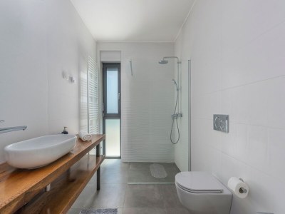 Holiday house Villa in Novigrad mit Pool und Meerblick - Features photo 26