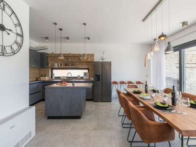 Holiday house Villa in Novigrad mit Pool und Meerblick - Features photo 33