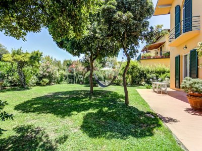 Holiday house Pisa Getaway by the Tower - Outdoor photo 14