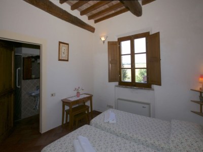 Farmhouse Tuscan Hilltop Farm Stay - Features photo 12