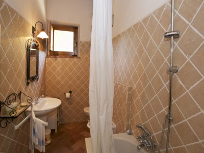 Farmhouse Tuscan Hilltop Farm Stay - Features photo 16