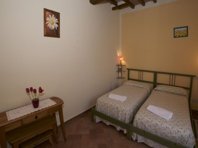 Farmhouse Tuscan Hilltop Farm Stay - Features photo 17