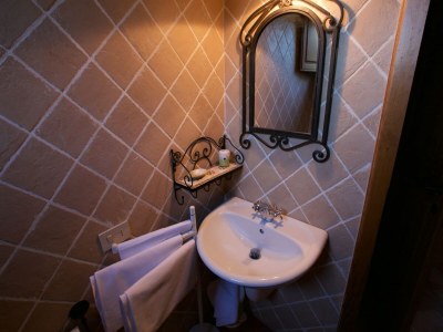 Farmhouse Tuscan Hilltop Farm Stay - Features photo 23