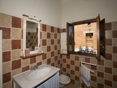 Farmhouse Rustikaler Rückzugsort mit Pool - Features photo 22