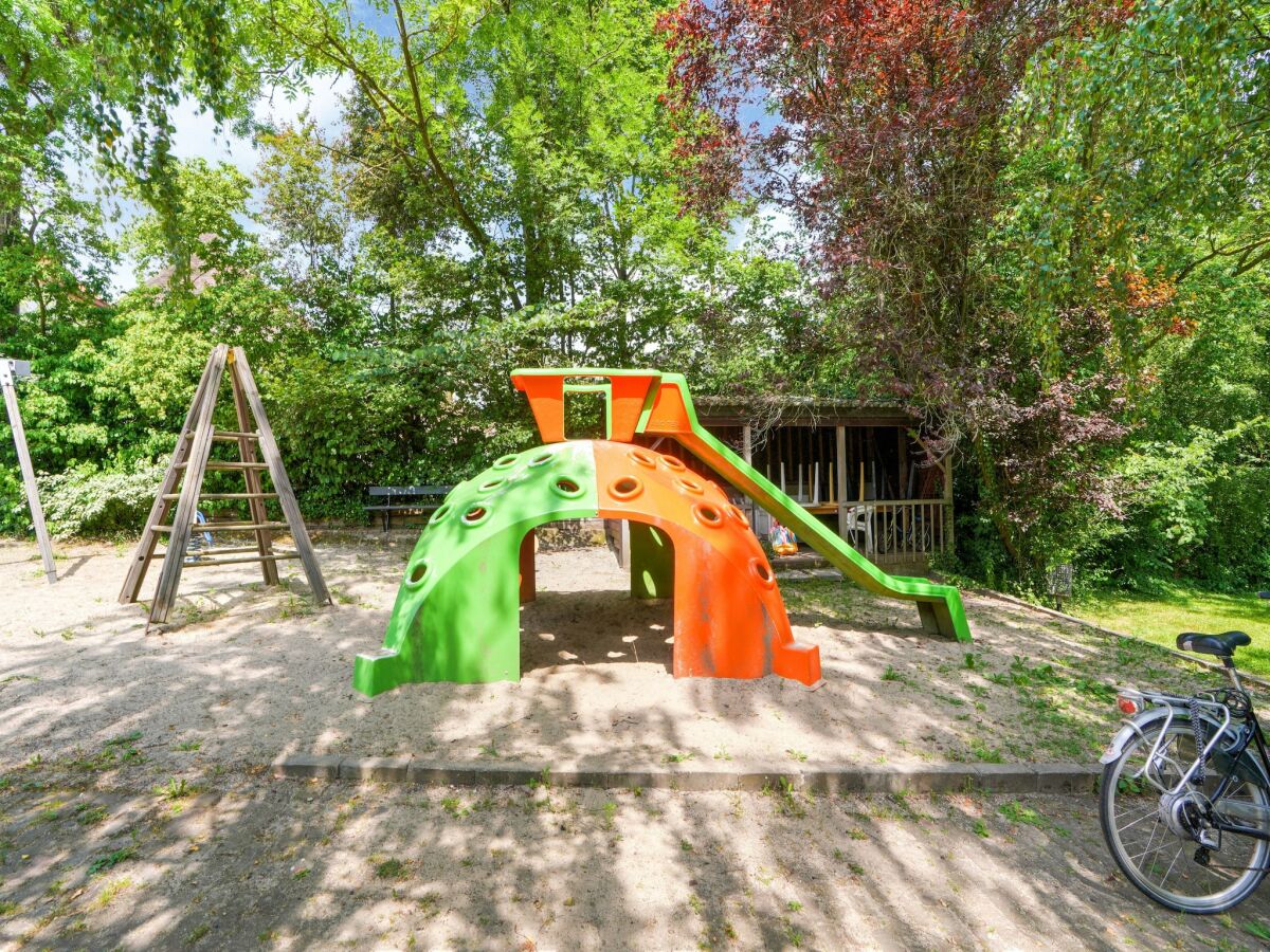 Holiday house Holiday Home in Ulestraten with Forest - Outdoor photo 3