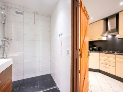 Holiday house Holiday Home in Ulestraten with Forest - Features photo 18