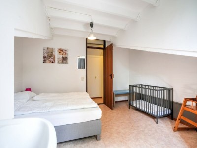 Holiday house Holiday Home in Ulestraten with Forest - Features photo 20