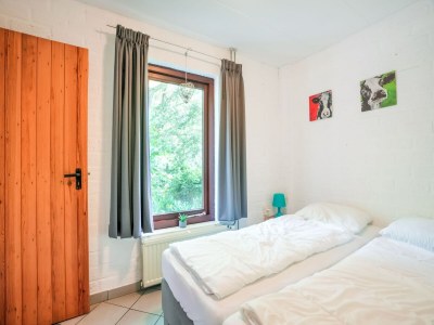 Holiday house Holiday Home in Ulestraten with Forest - Features photo 22