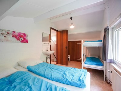 Holiday house Holiday Home in Ulestraten with Forest - Features photo 23