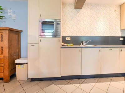 Holiday house Spacious Group Getaway with Garden - Features photo 17