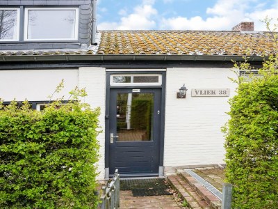 Holiday house Spacious Group Getaway with Garden - Features photo 18