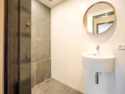 Holiday house Spacious Group Getaway with Garden - Features photo 24