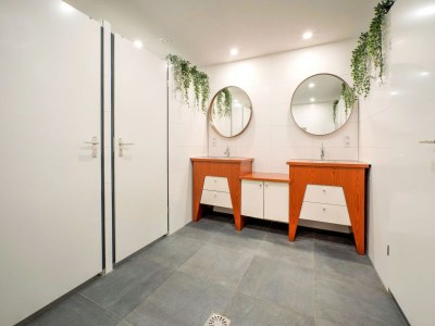 Holiday house Spacious Group Getaway with Garden - Features photo 30