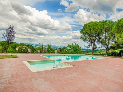 Farmhouse Spacious Tuscany Retreat - Outdoor photo 12