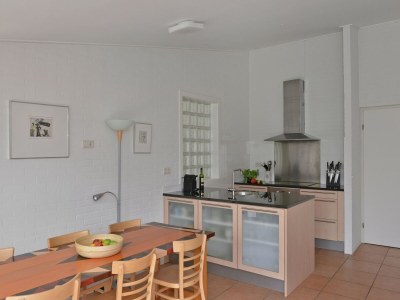 Bungalow Bungalow near Lake Veere for Water Sports - Features photo 8